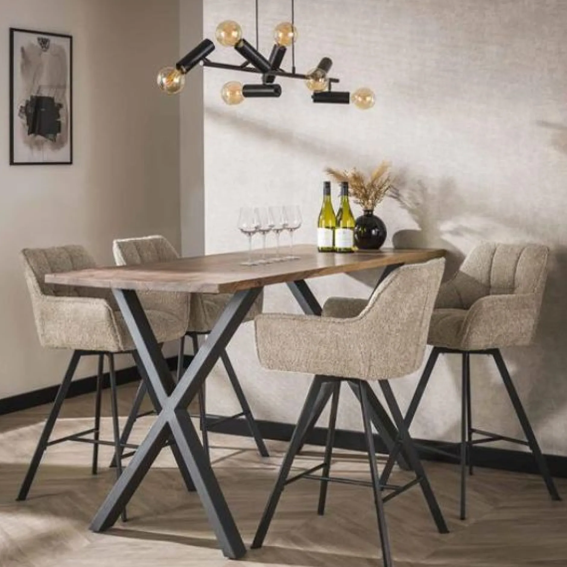 Barhocker Hargreaves | 53 x 57 x 96 cm | Farbe Sand