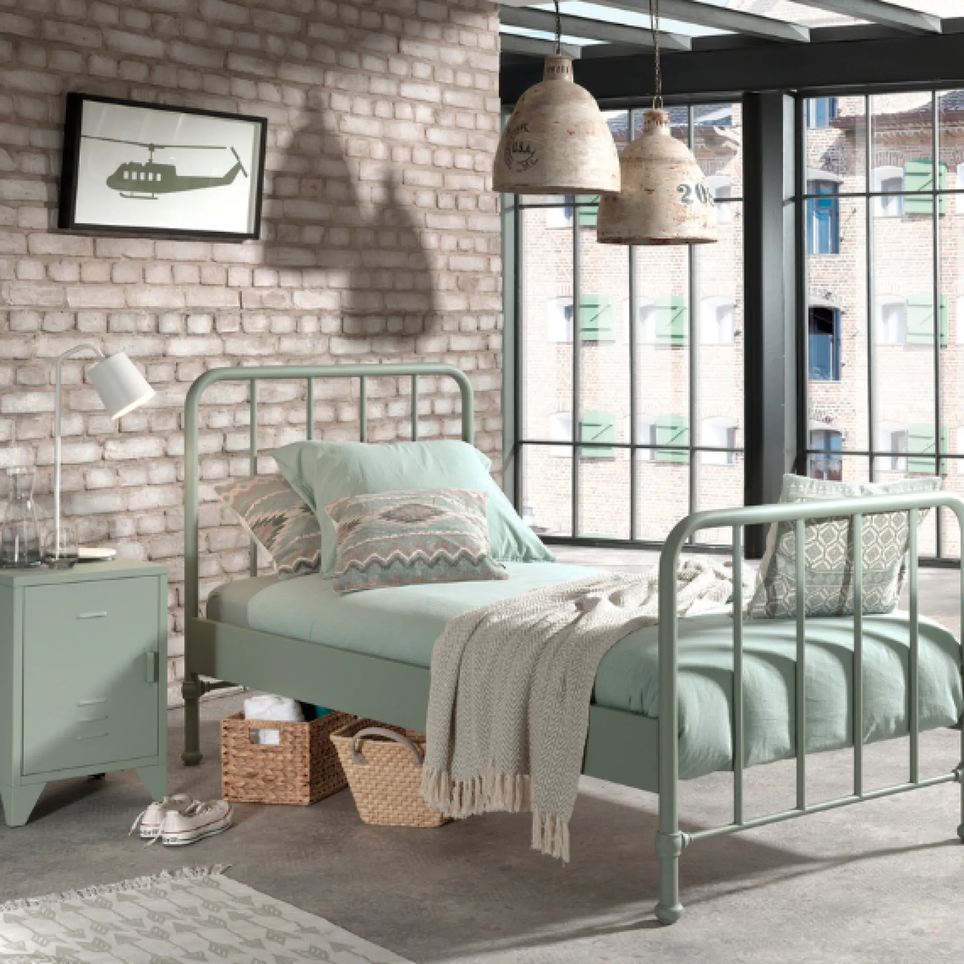 Bett Bronxx Metall 90x200 (inkl. Lattenrost) mit Nachttisch - matt olivgrün