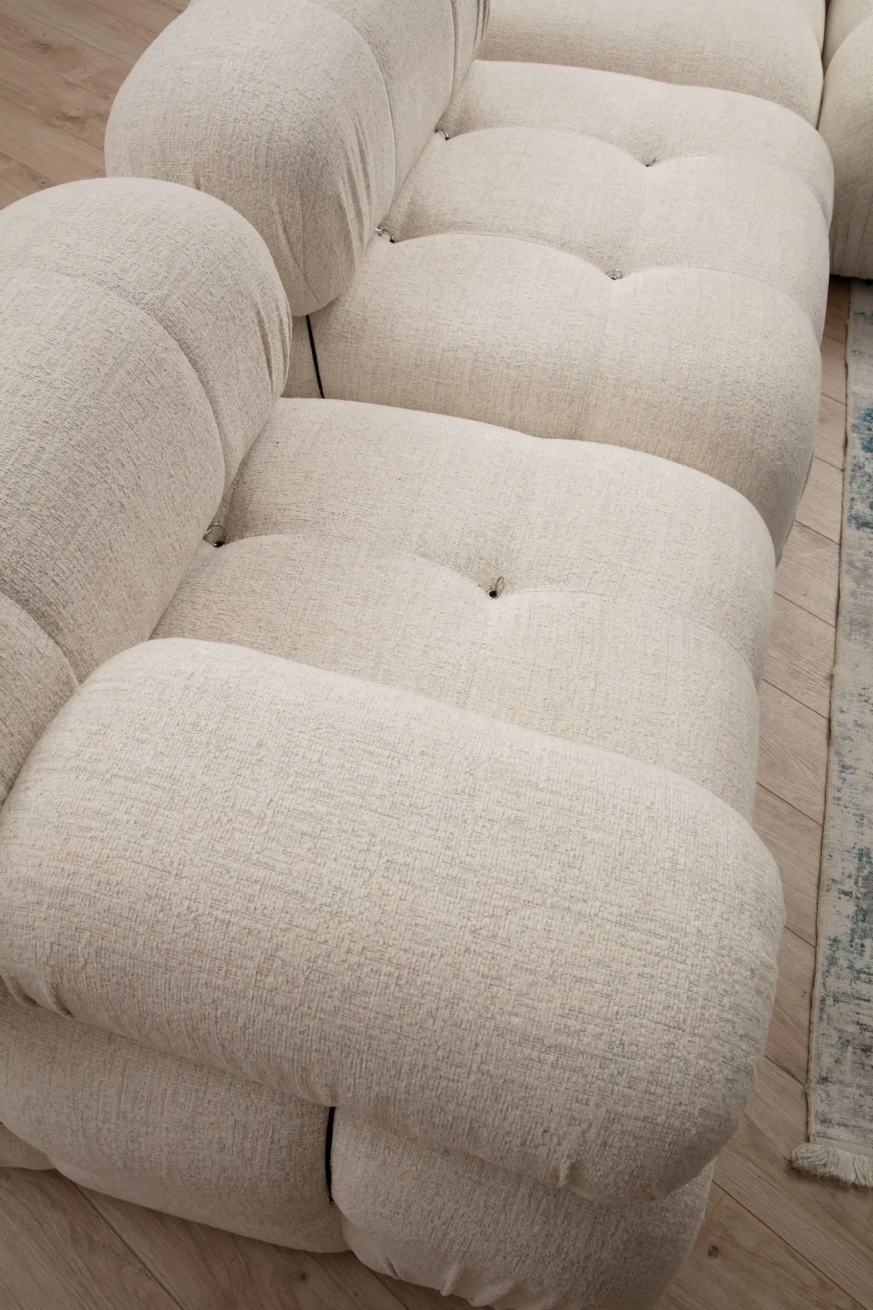 Bubble Ecksofa | BUCHENHOLZ / SPANPLATTE | Creme