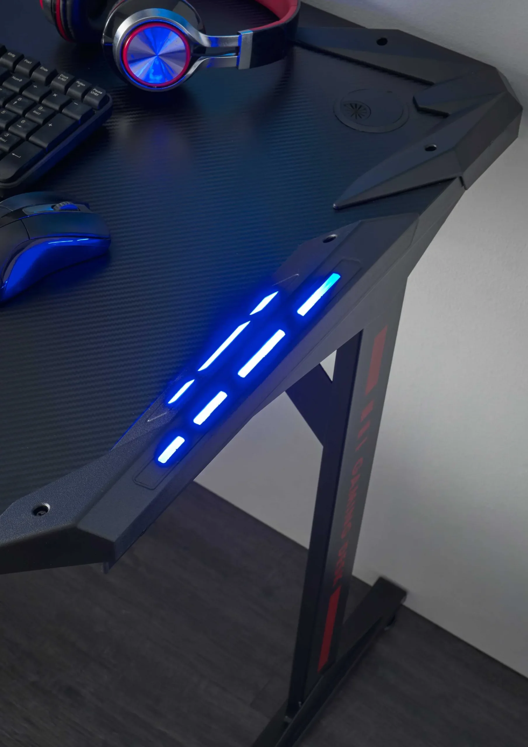 Computertisch Bernal - 119x60x76cm - mit LED-Beleuchtung - schwarz