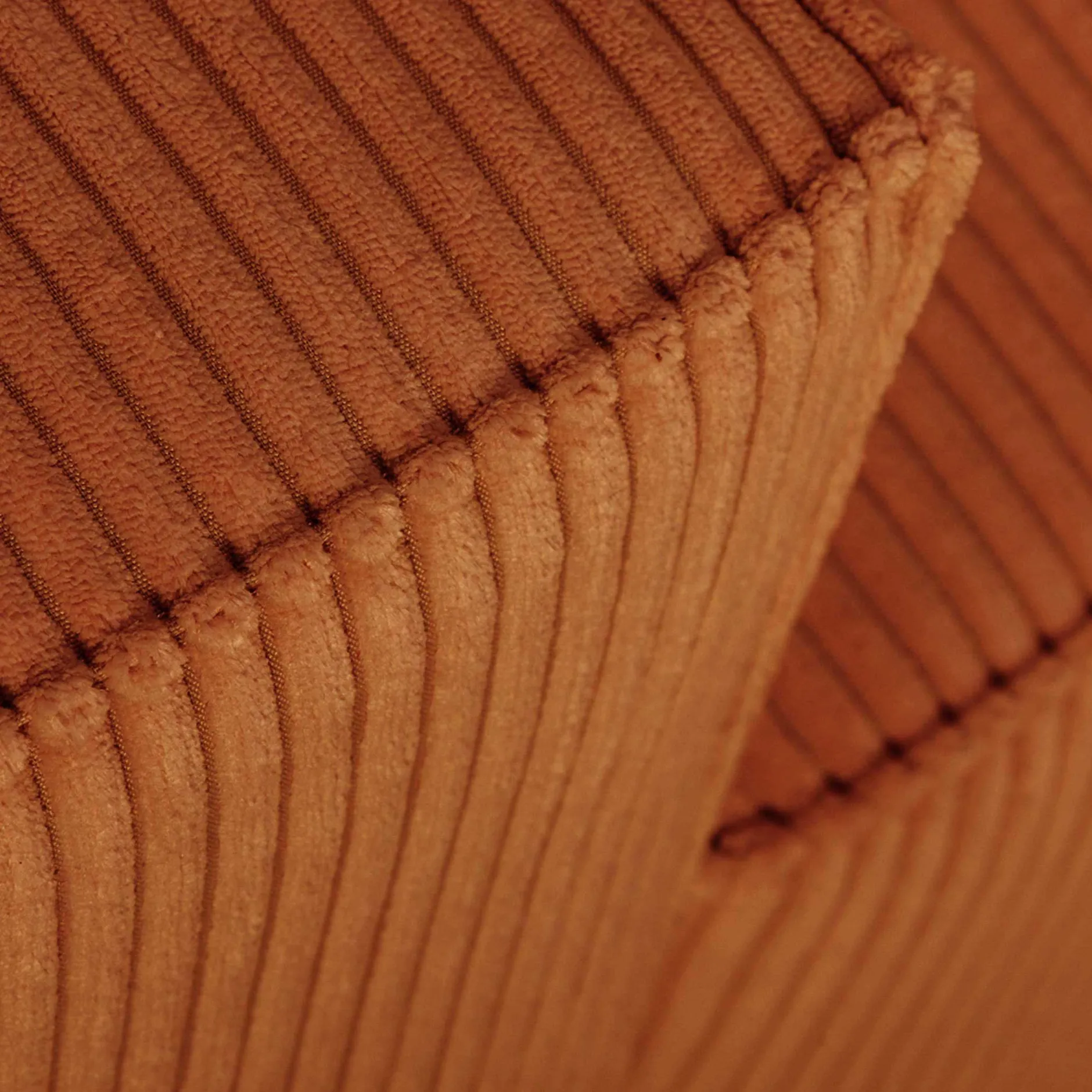 Ecksofa Josh rechts - mit Stauraum - terracotta gerippter Samt