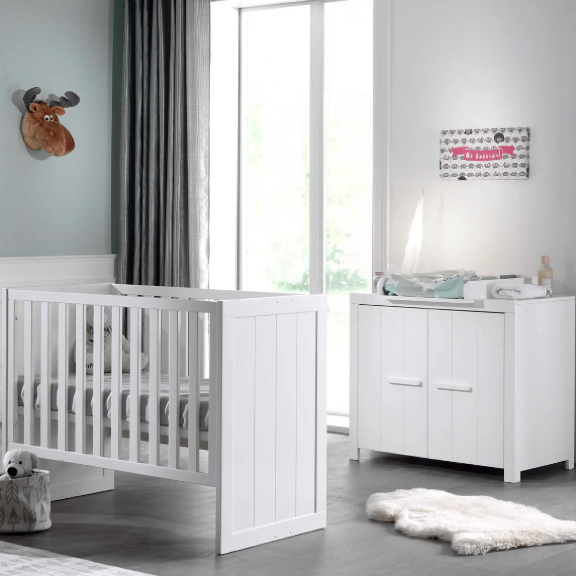 ErikBabyzimmer : Babybett 60x120cm, Kommode, Wickeltisch - weiß