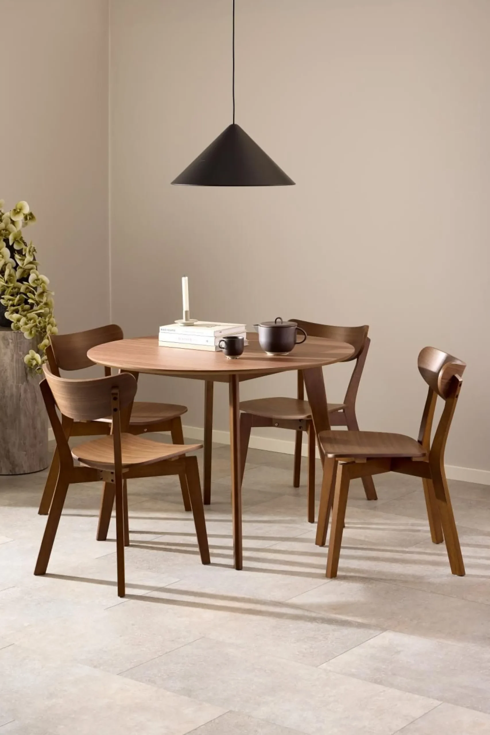Esszimmerstuhl Rover - 45x55x79,5cm - Walnussfurnier