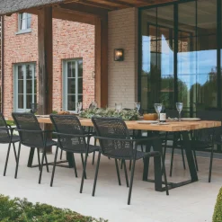 Gartentisch Margarite Gescova – Teakholz & schwarzes Eisengestell – 250x110 cm – Braun