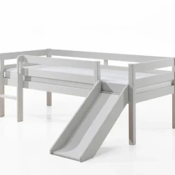 Halbhochbett Pip 90x200 cm mit Rutsche und 1 Wandregal-weiß