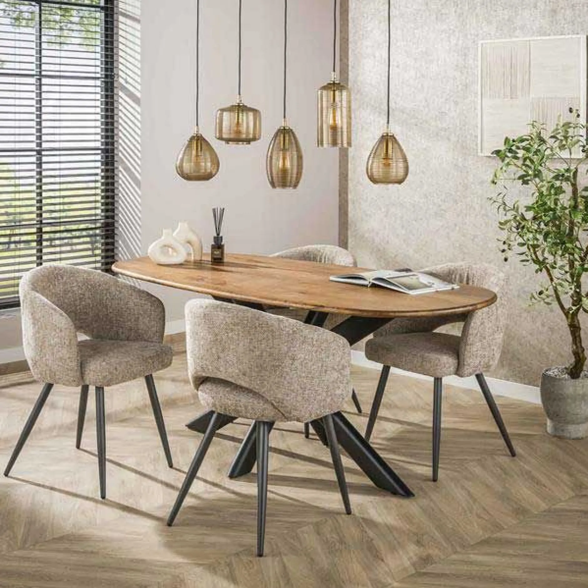 Hängeleuchte Stripe - 126x20x150cm - fünf Lampen - Fumé-Glas