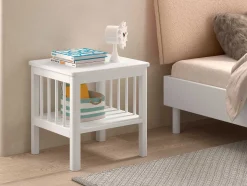 Kinderzimmer Forrest: Nachttisch, Bett 90x200, Kleiderschrank - Weißbuche