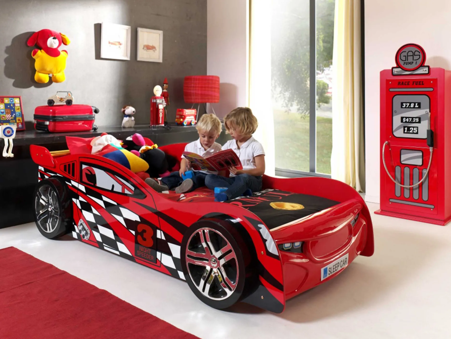 Kleiderschrank Petrol Pump