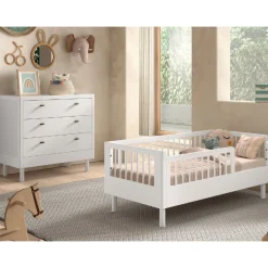 Kleinkindzimmer Forrest: Kleinkindbett 70x140cm, Kommode - Weißbuche
