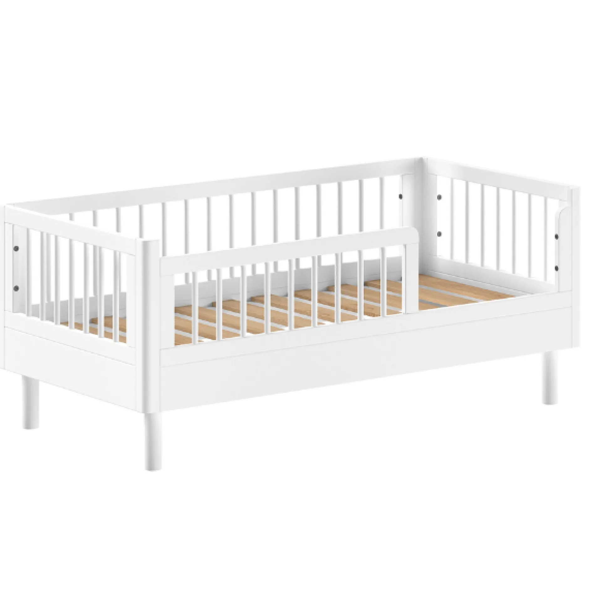 Kleinkindzimmer Forrest: Kleinkindbett 70x140cm, Wickeltisch, Kleiderschrank - Weißbuche