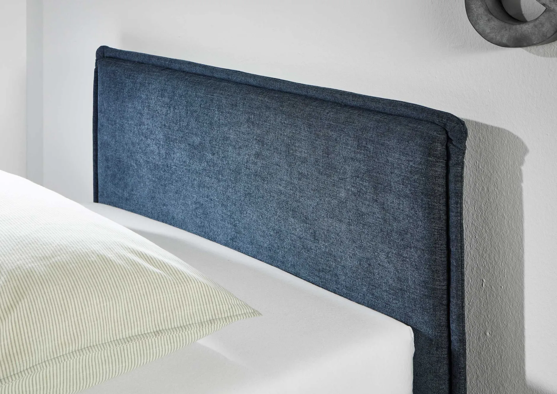 Kofferbett Ollie | 120 x 200 cm | Design Blau