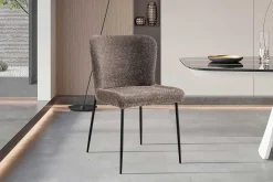 Lisa Bouclé Sandfarbener Stuhl - Metallbeine, H 85 x B-L 50 x T-P 62 cm