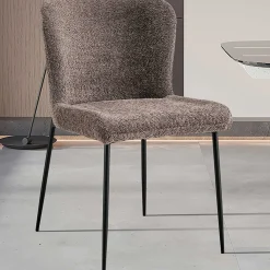 Lisa Bouclé Sandfarbener Stuhl - Metallbeine, H 85 x B-L 50 x T-P 62 cm