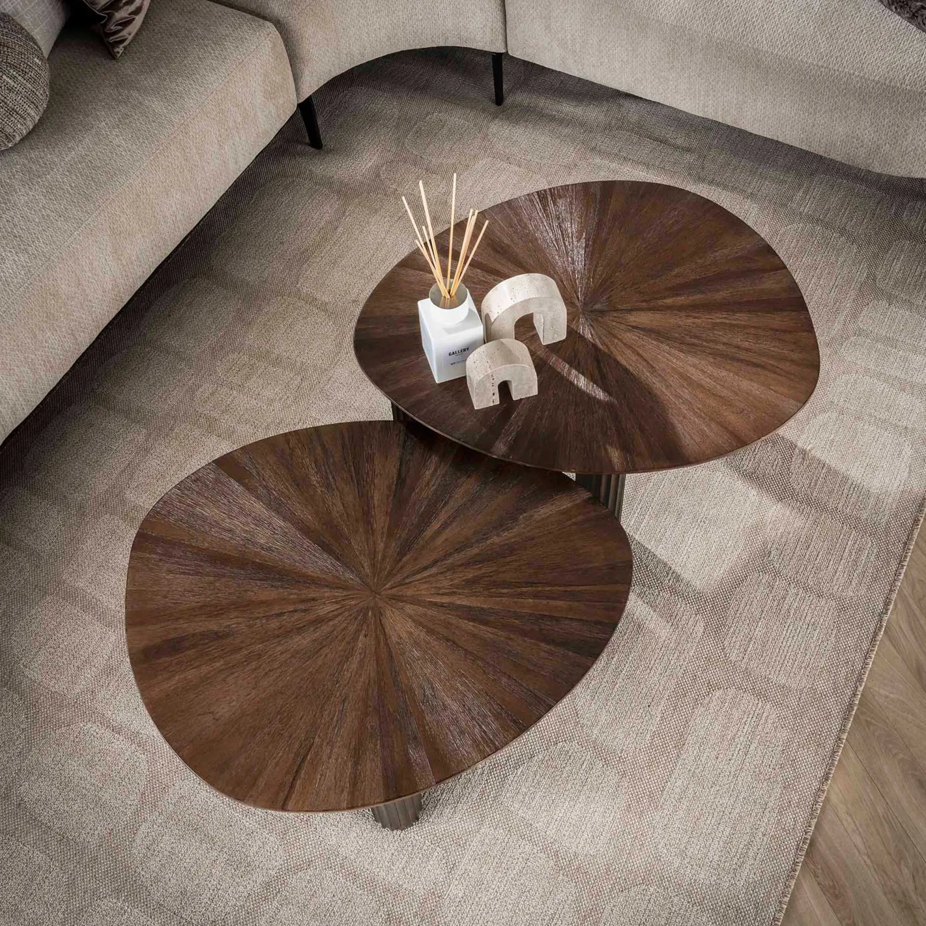 Maya Teak Dreieckiger Couchtisch Set/2 - Espresso