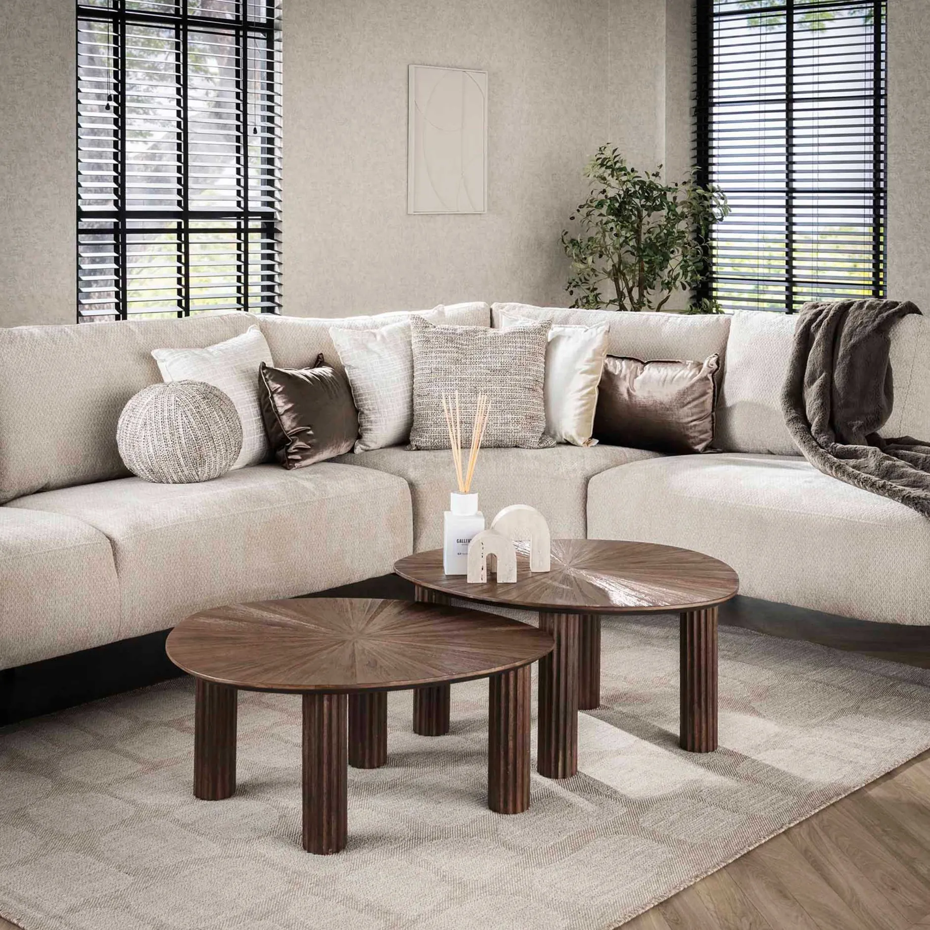 Maya Teak Dreieckiger Couchtisch Set/2 - Espresso