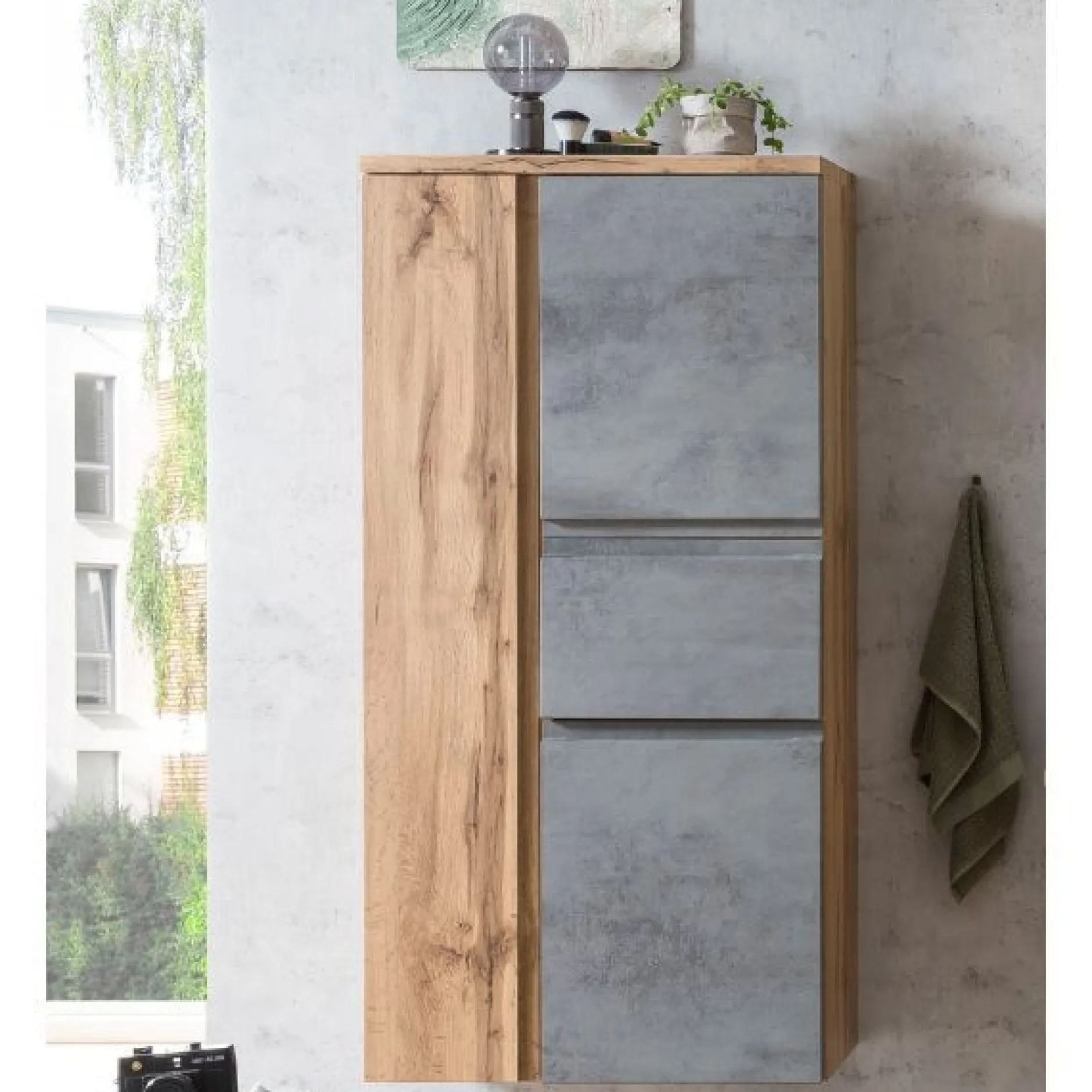 Mittelgroßer Aufbewahrungsschrank Varese | 65 x 35 x 130 cm | Farbe Beton