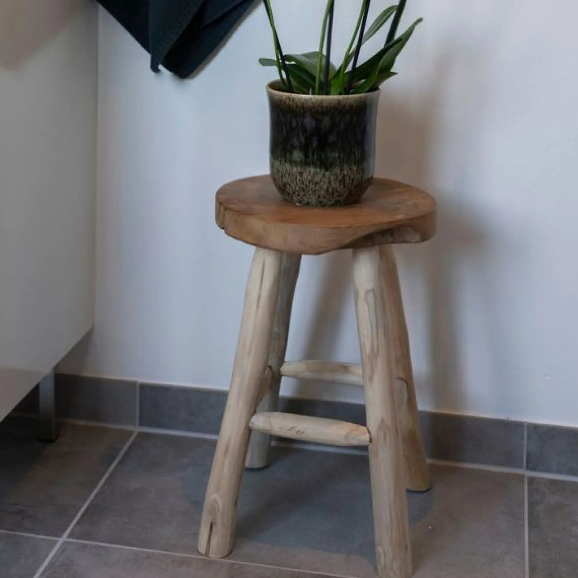 Naturbelassener Teakholz-Hocker - Ø30x45 cm | 4-Fuß-Design