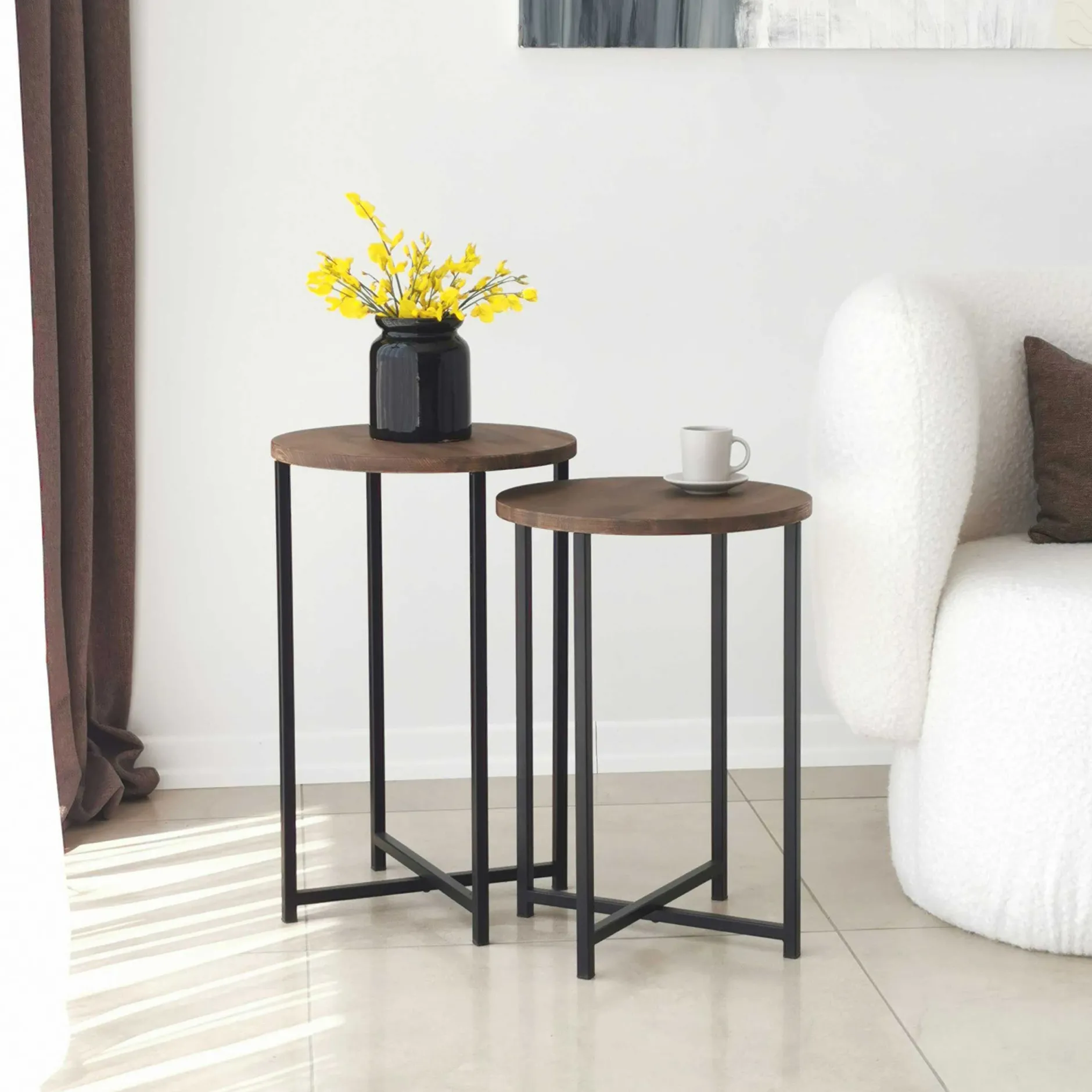 Neta Couchtisch | Kiefernholz | Walnuss