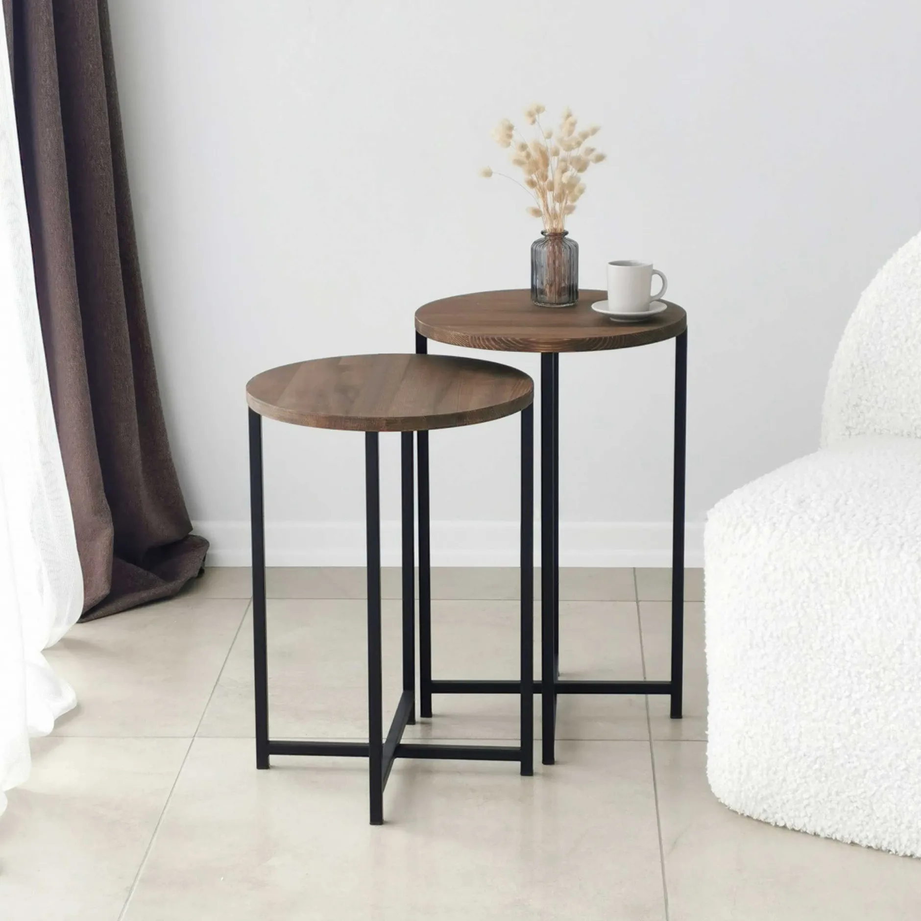Neta Couchtisch | Kiefernholz | Walnuss