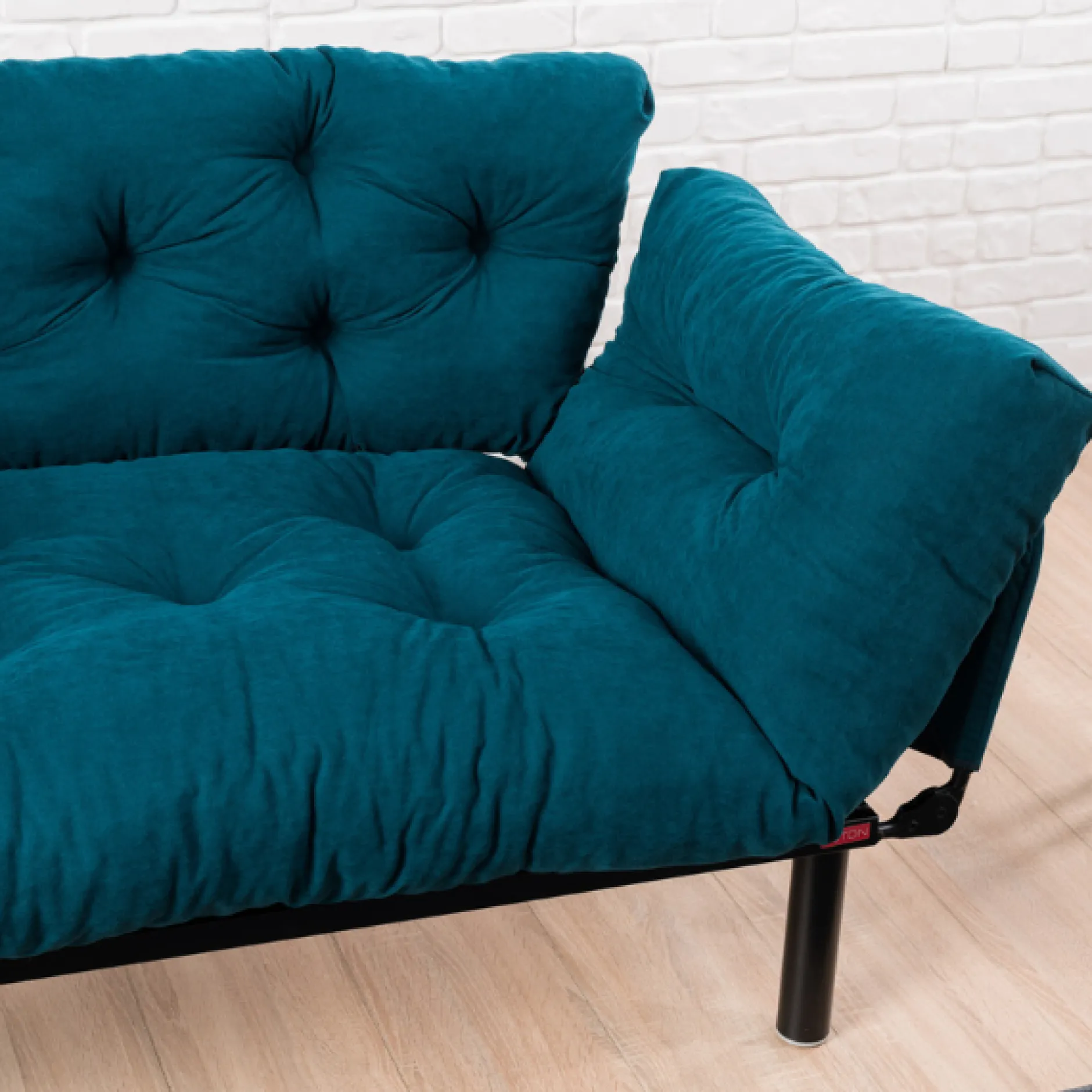 Nitta 2-Sitzer-Schlafsofa | Metallrahmen | Petrolblau