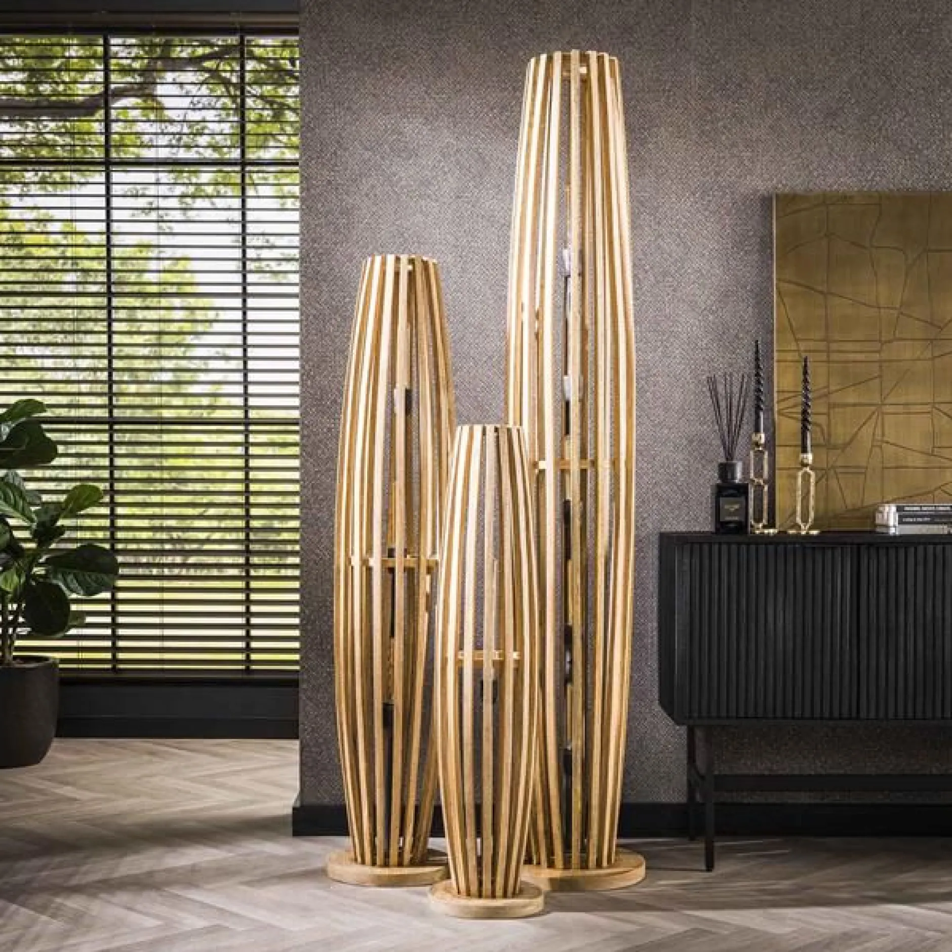 Orwell Stehleuchte 145 cm-mango