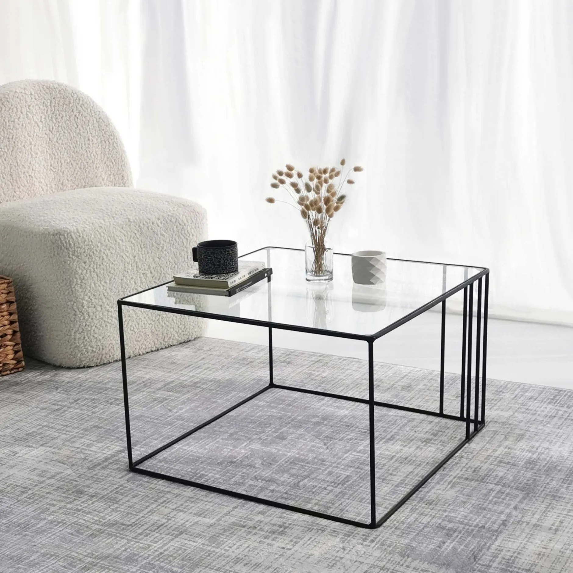 Outline Couchtisch | METALLRAHMEN | Schwarz
