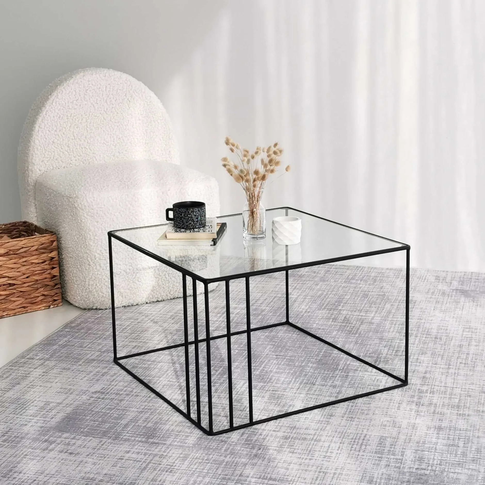 Outline Couchtisch | METALLRAHMEN | Schwarz