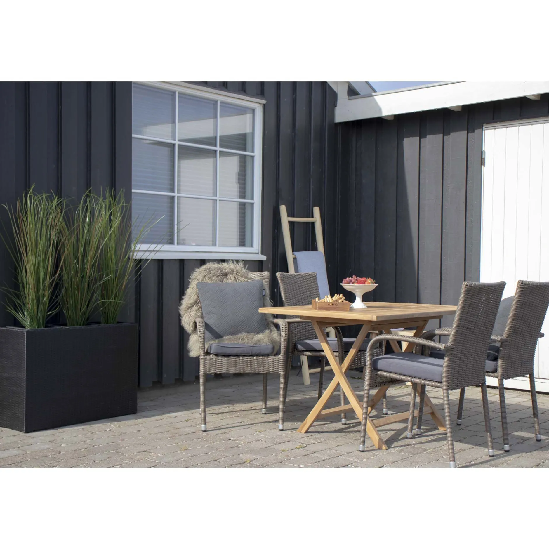 Oviedo Gartentisch - 120x80x75 cm - Teakholz massiv