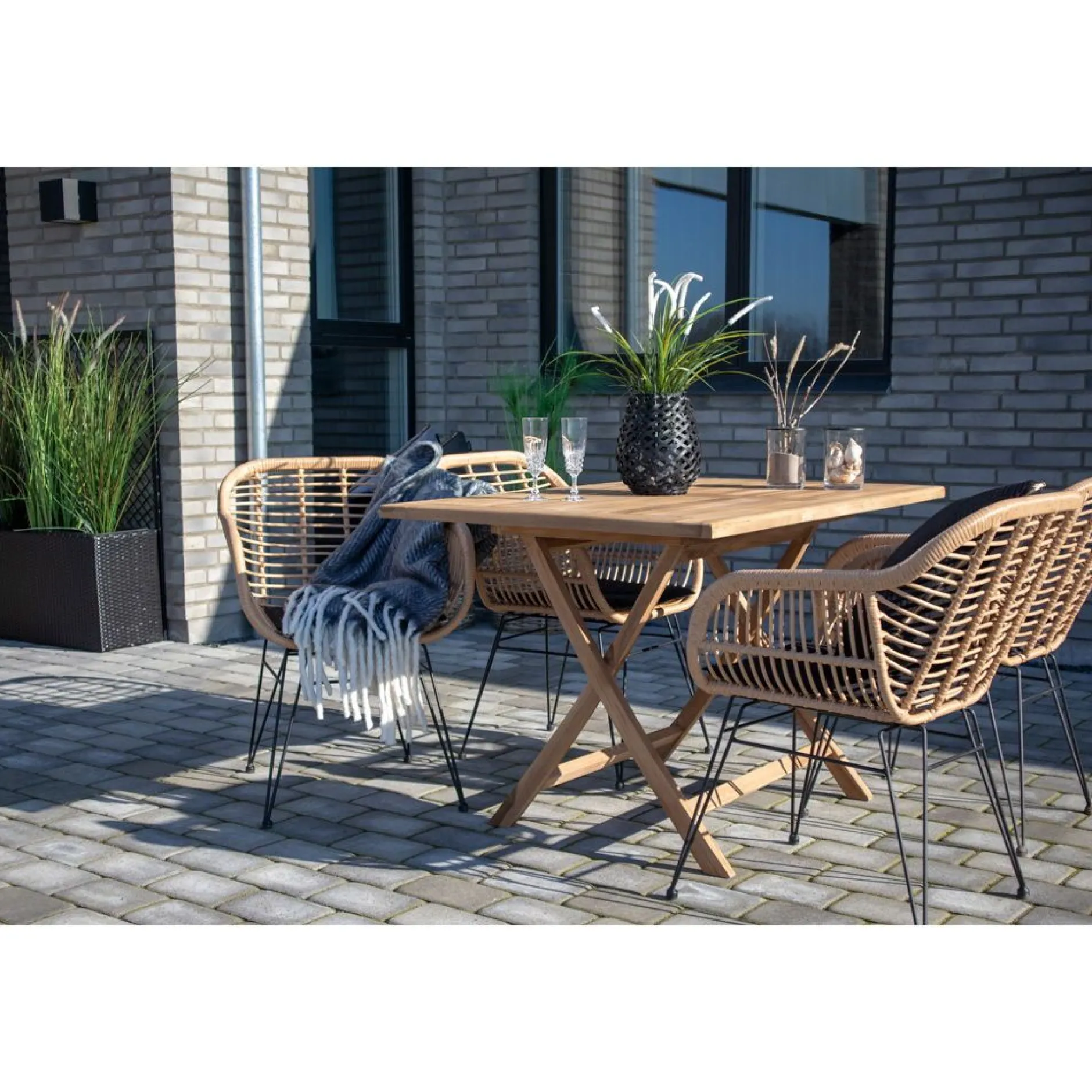 Oviedo Gartentisch - 120x80x75 cm - Teakholz massiv