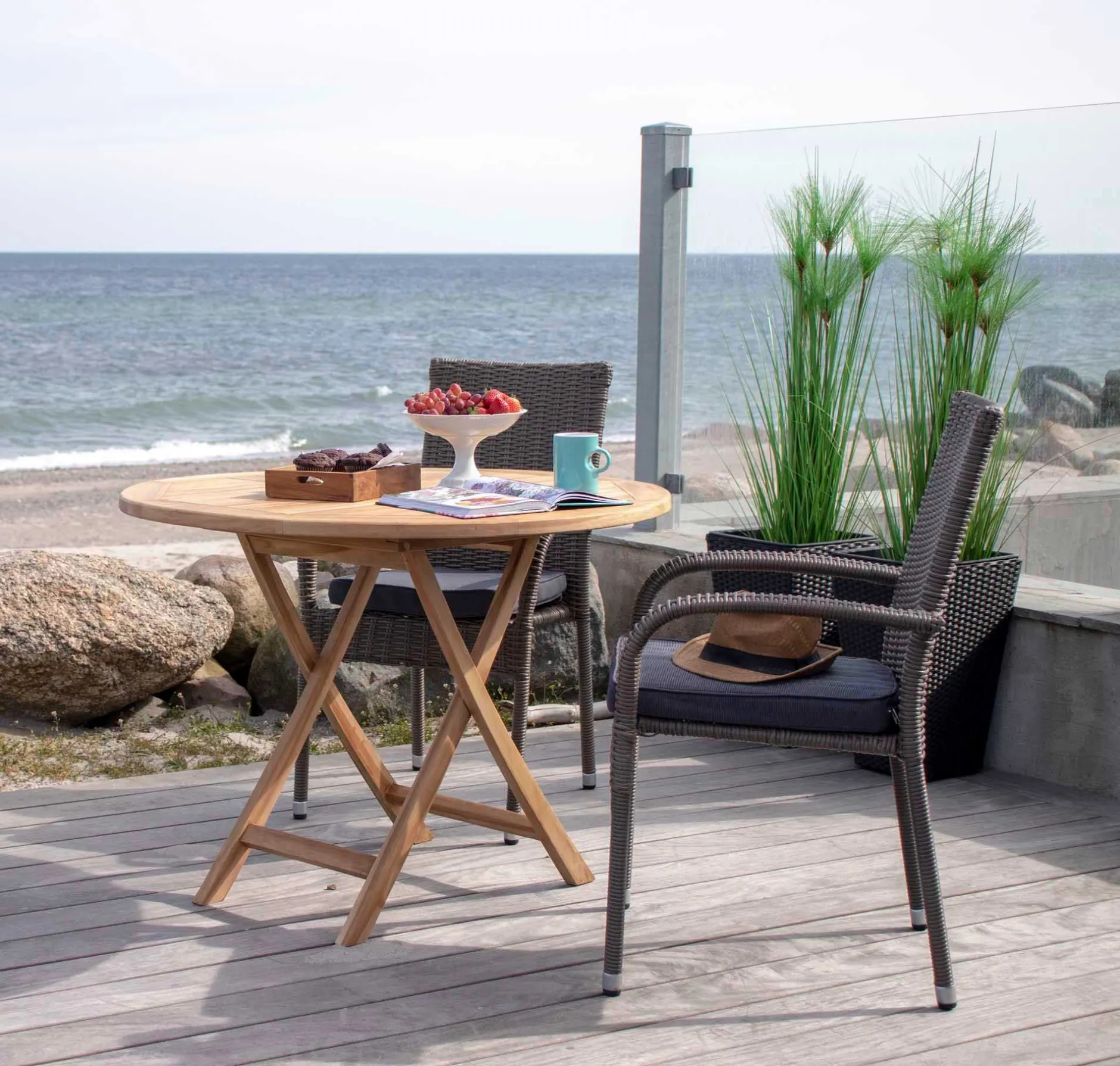 Oviedo Teak Esstisch - Natur inspiriert Ø100x75 cm