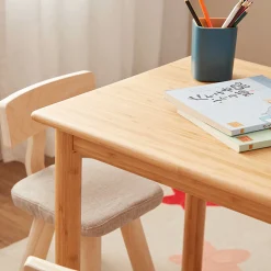 PandaKindertischset : Tisch, zwei Stühle, zwei Hocker - Bambusholz