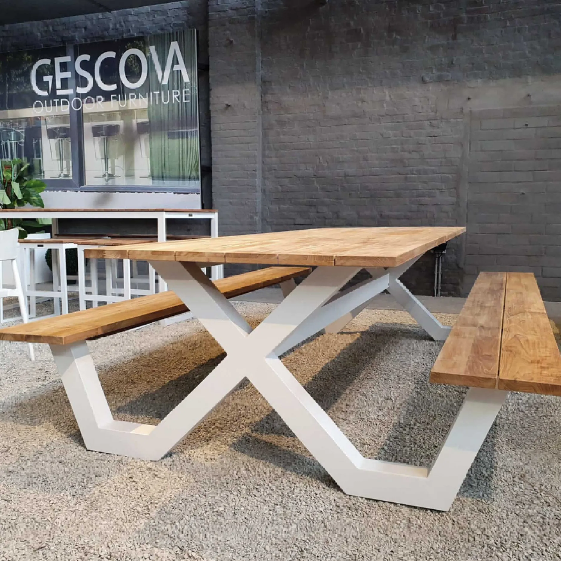 Picknicktisch Charles Gescova - 220x100 cm - Aluminium Weiß mit Teakholz