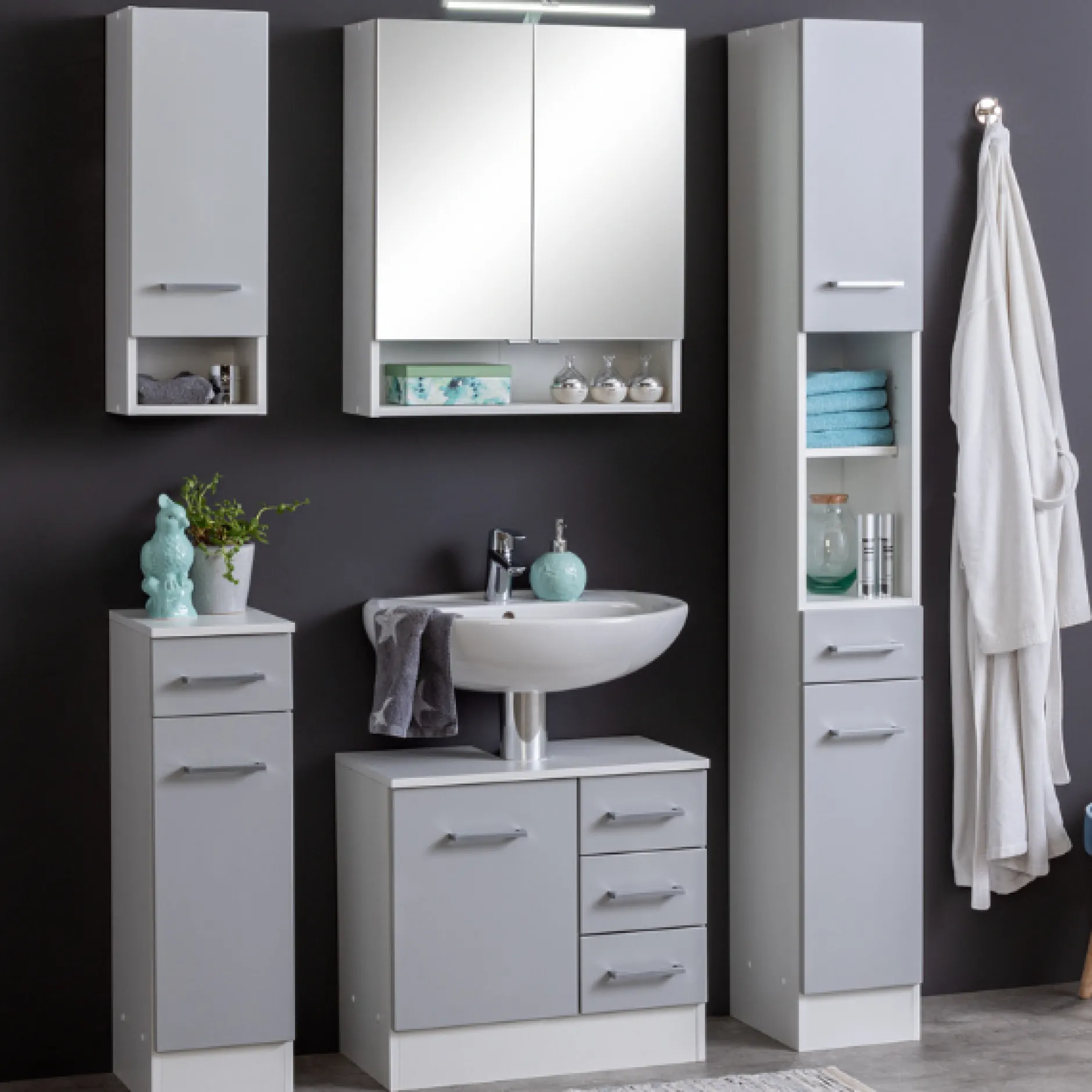RiccaBadezimmer : Wandschrank, Badezimmerschrank, Spiegelschrank, Waschbeckenunterschrank, Säulenschrank - grau