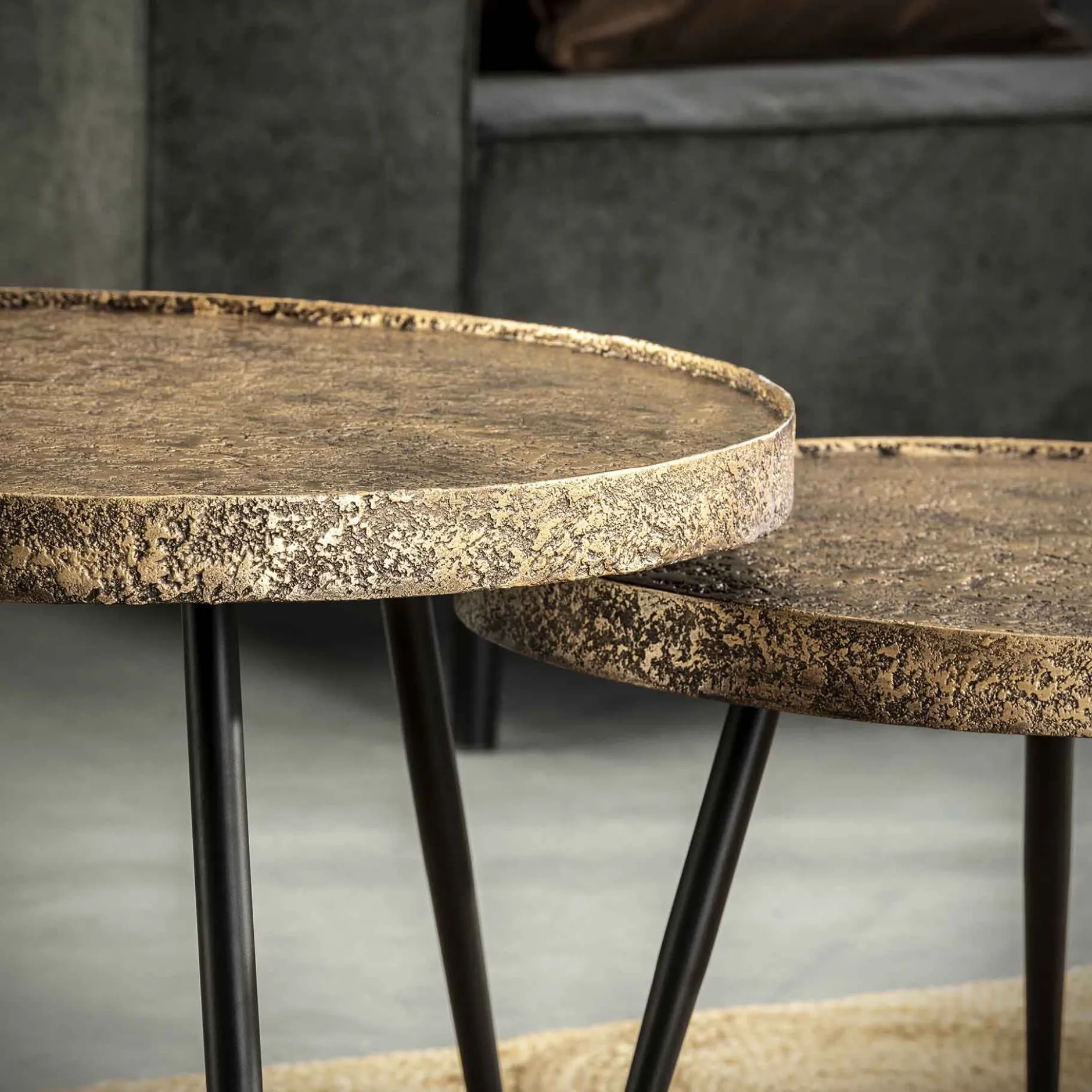 Satz von 2 Couchtischen Pomi - Bronze antik