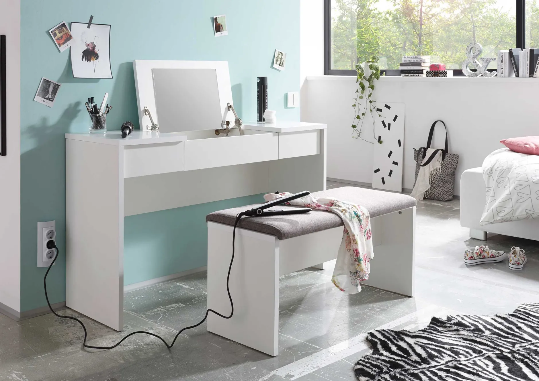 Schminktisch Alizée 125cm, 2 Schubladen und 1 Tür - weiß