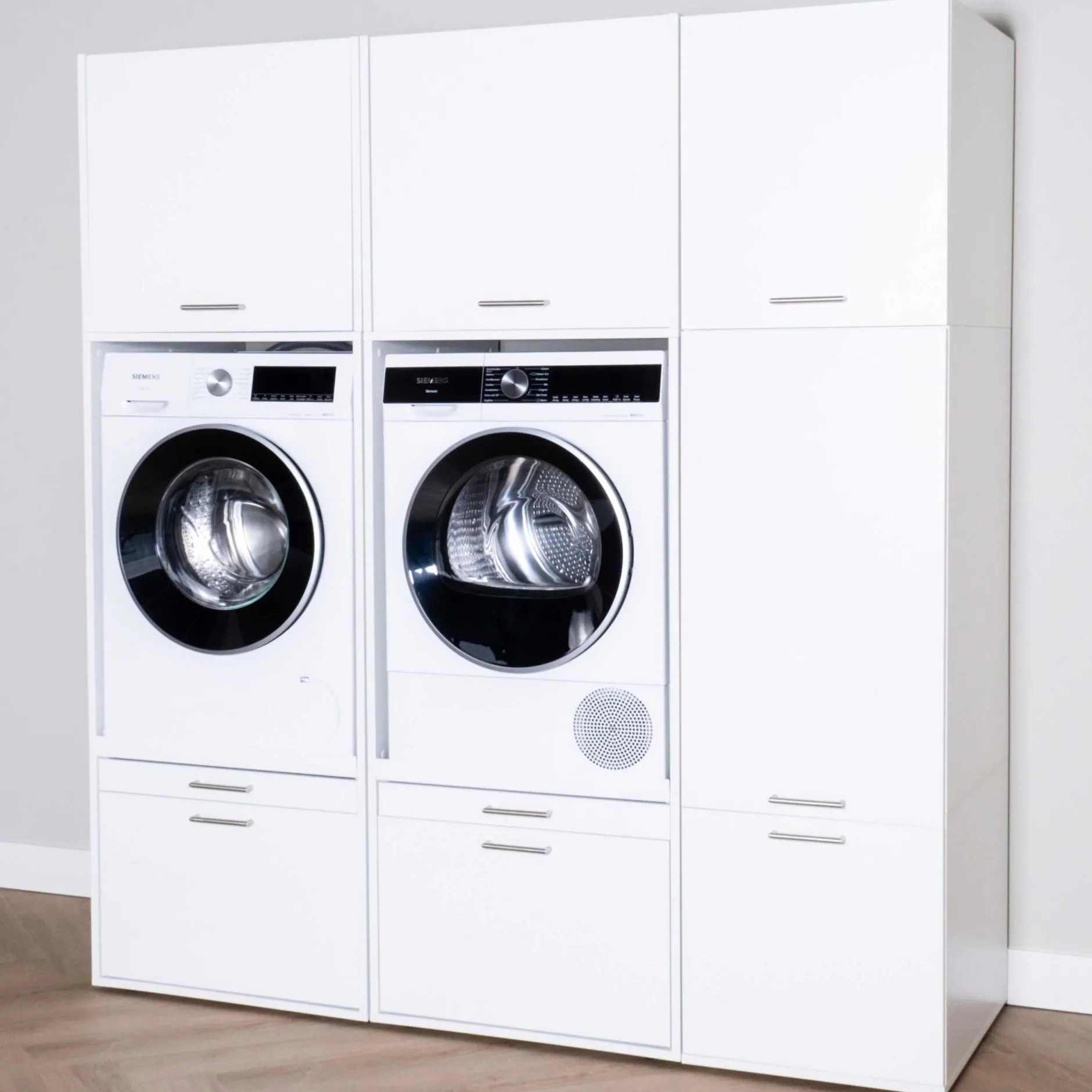 Schränke für Waschküche Linea - 183x67x200cm - 5 Türen und 2 Schubladen - weiß