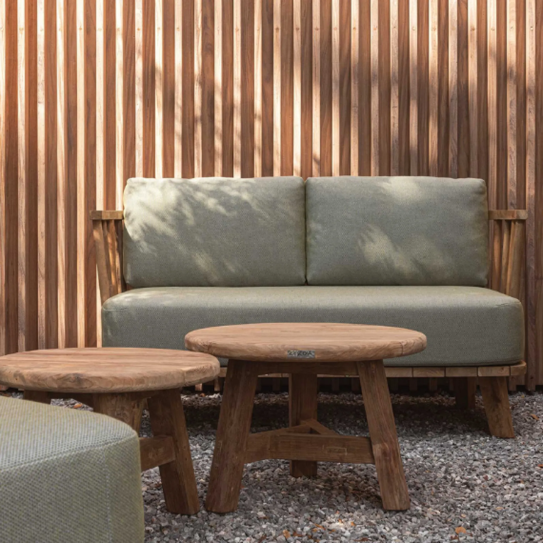 2-sitziger Gartenstuhl Fez gescova - recyceltes Teakholz - Sitzkissen salbei grün