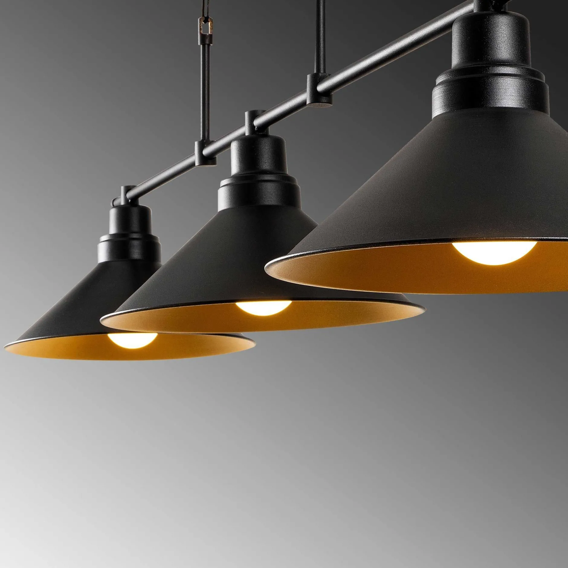 Sivani Kronleuchter | METALLGEHÄUSE | Schwarz