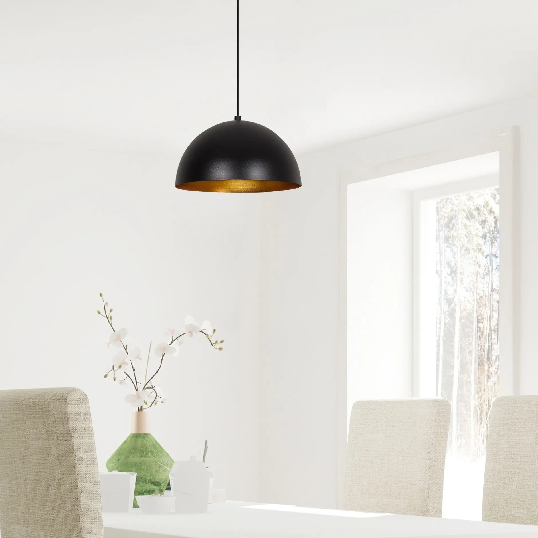 Sivani Kronleuchter | METALLGEHÄUSE | Schwarz, Gold