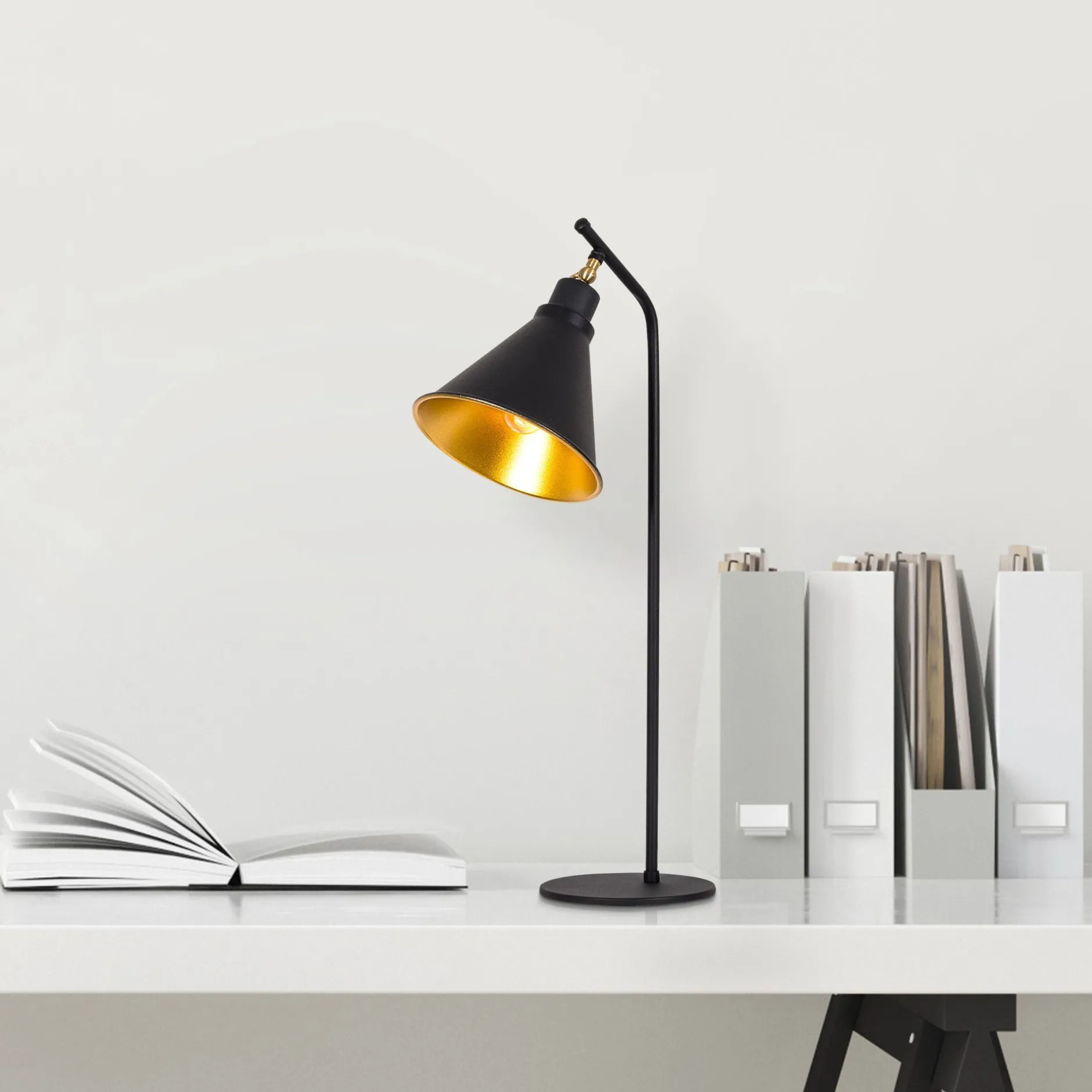 Sivani Tischlampe | METALLGEHÄUSE | Schwarz, Gold