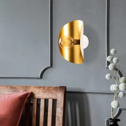 Sivani Wandleuchte | EISENKÖRPER | Weiß, Gold