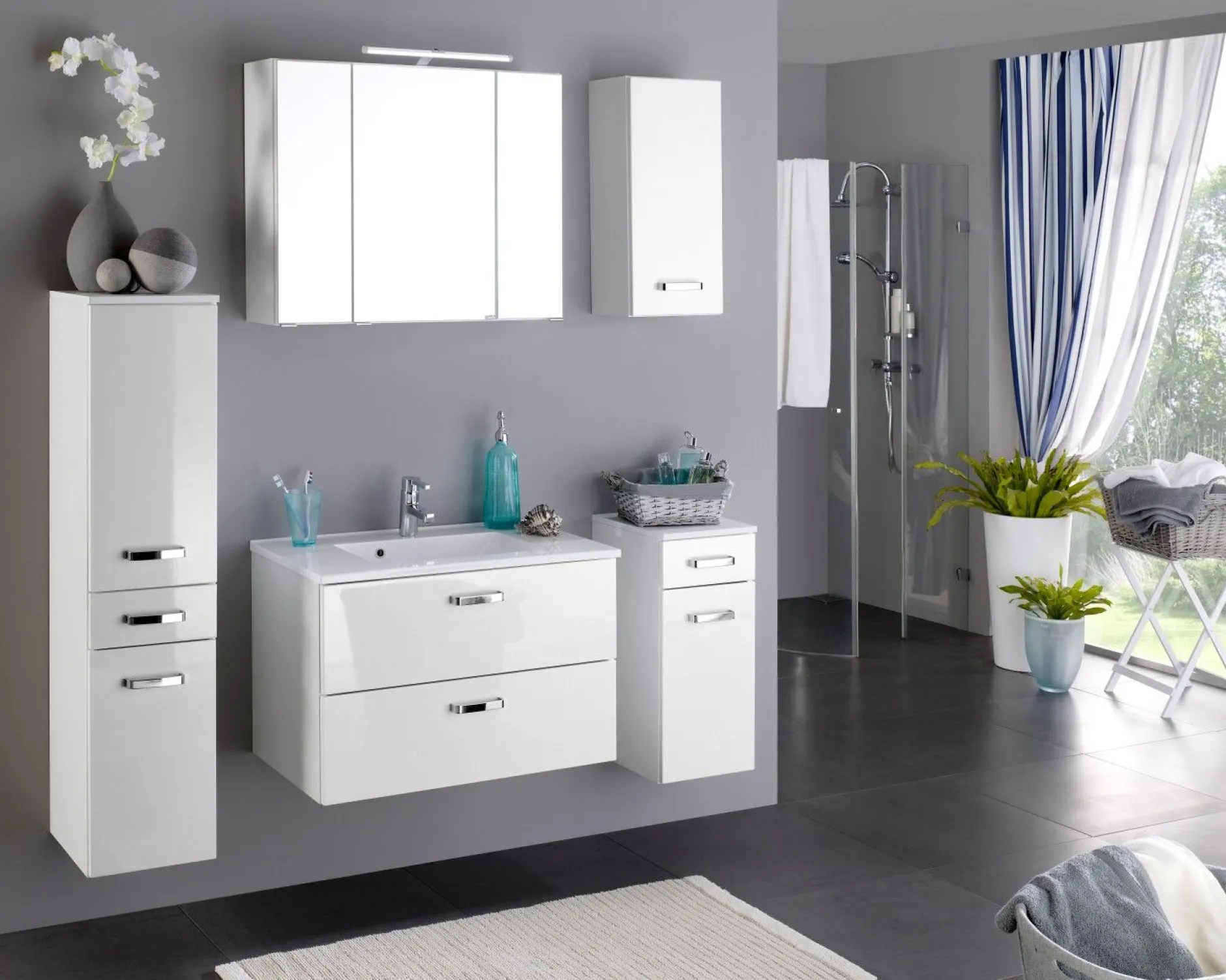Spiegelschrank Bobbi 80cm Modell 2 3 Türen und led Beleuchtung - weiß