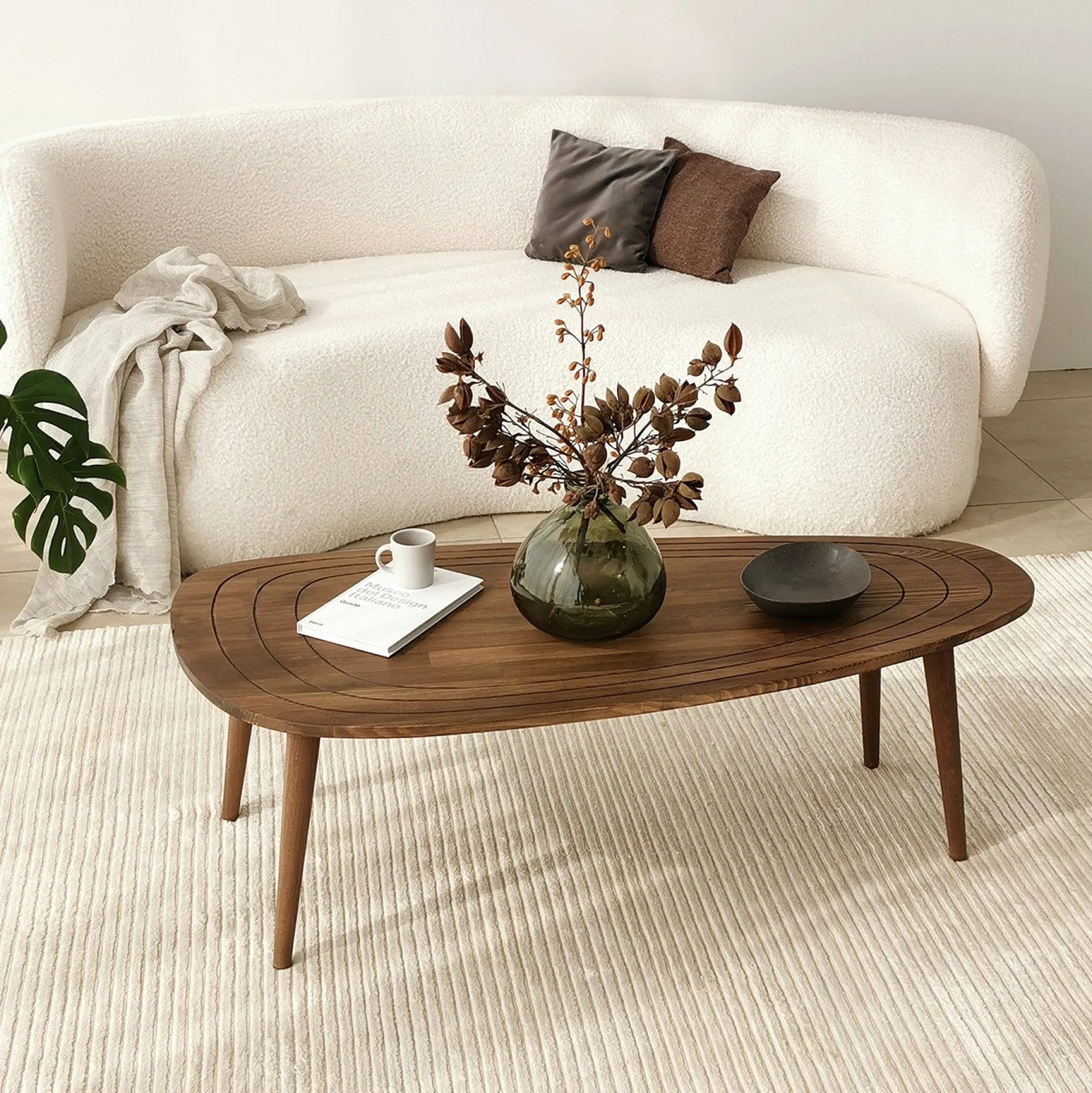 Sweet Couchtisch | Korpus aus Buchenholz | Walnuss