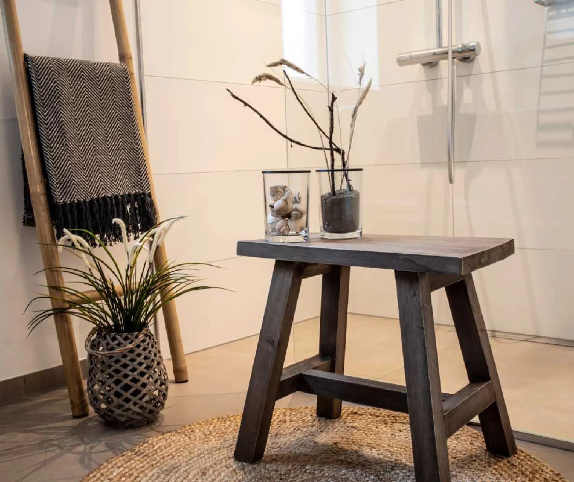Teakholz Barcelona Bank - Naturbelassen - 50x25x45 cm