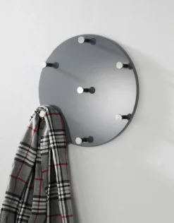 Wandgarderobe | 7 Knöpfe | Grau