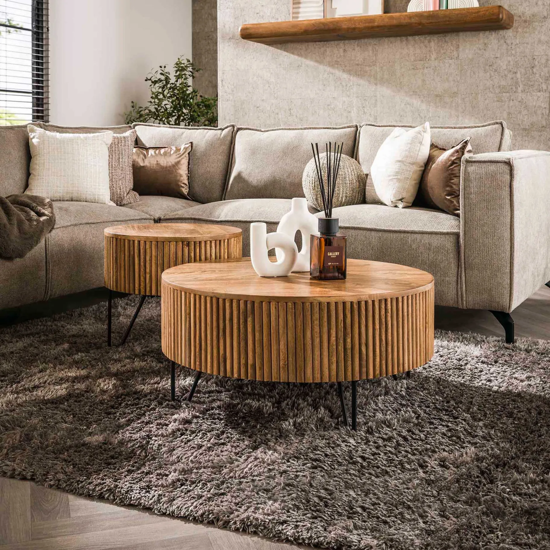 Wave Runde Mangoholz Couchtische Set/2 - Sand Finish